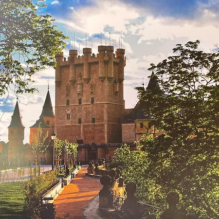 El Jardin De La Alegria * Segovia